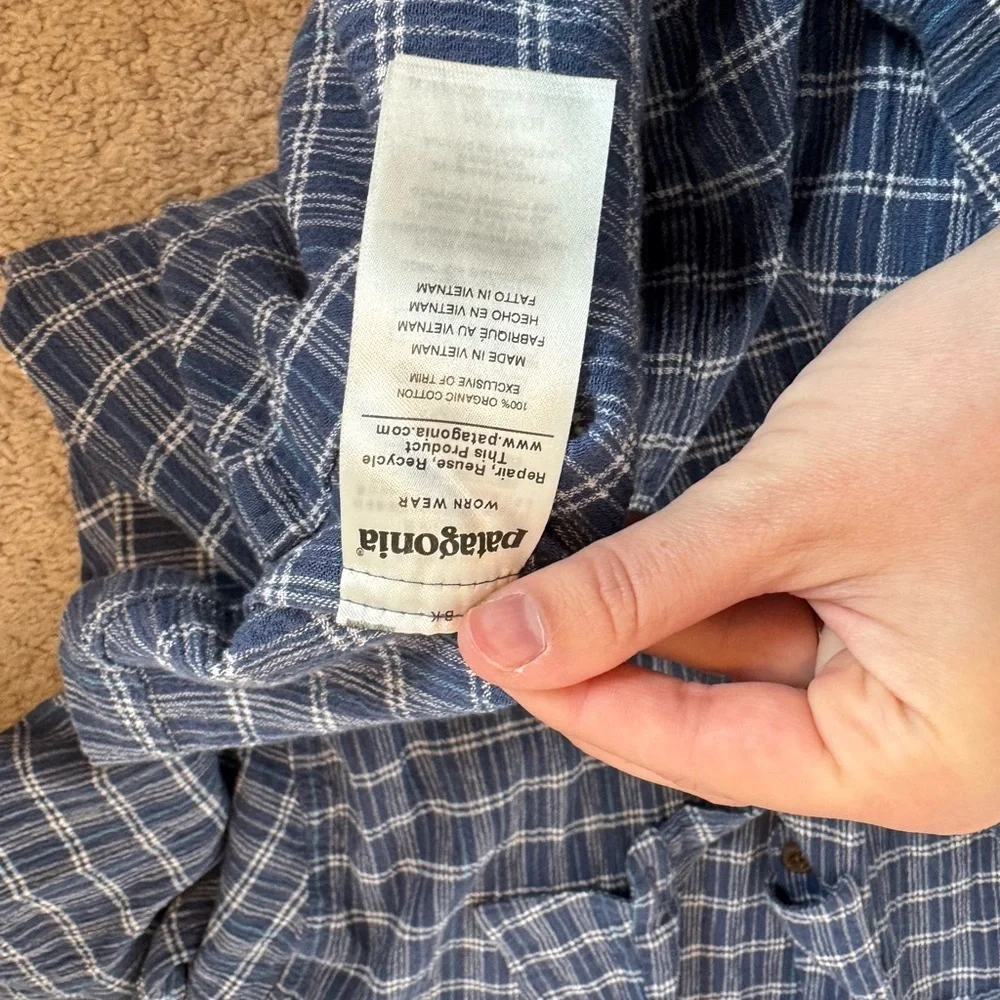 Patagonia Men’s Blue Back Step‎ Shirt Size Large
